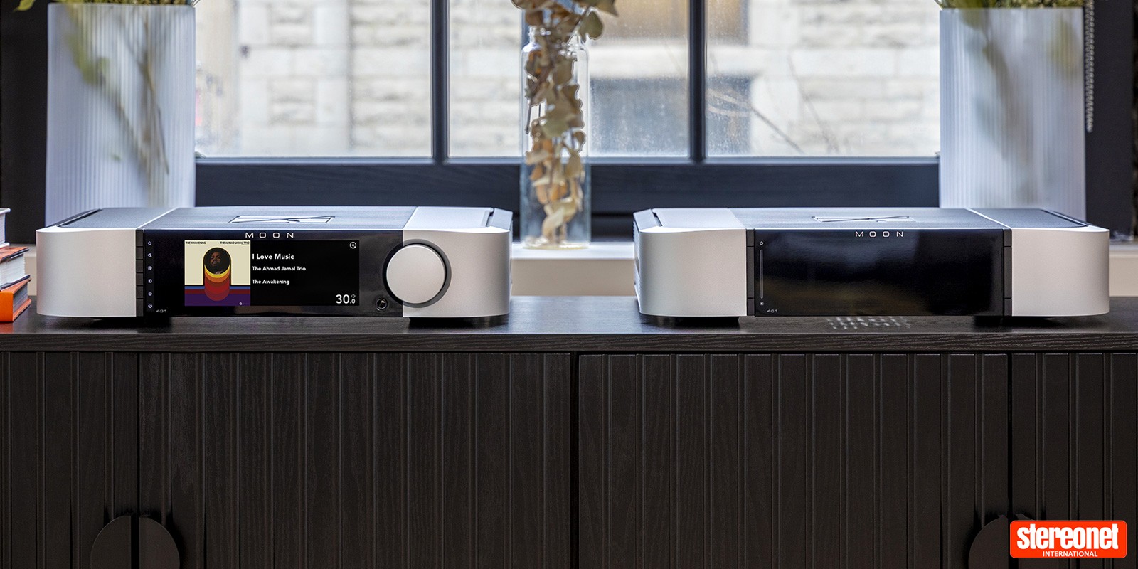 MOON Expands Compass Collection with 491 Network Player & 461 Power Amplifier