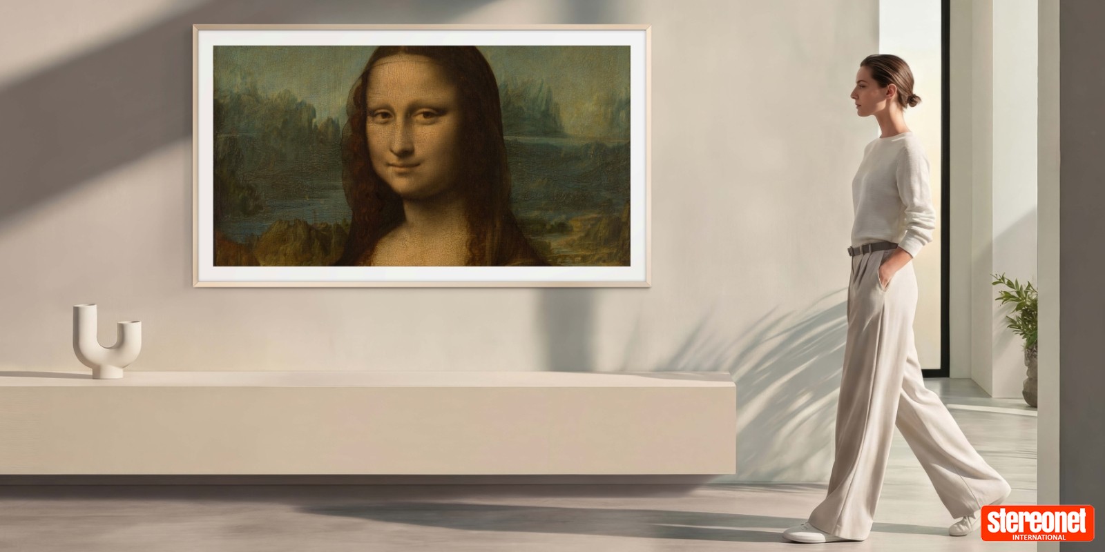 Samsung Brings The Louvre to Your Lounge
