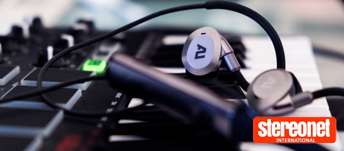 Ausounds AU-Flex ANC Noise-Cancelling Hybrid Earphones