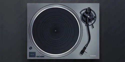 Technics Adds ΔΣ Drive to SL-1500 Series with New SL-1500CS