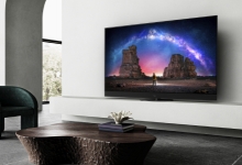 Can Panasonic’s LZ2000 OLED TV Please Gamers and Movie Fans?