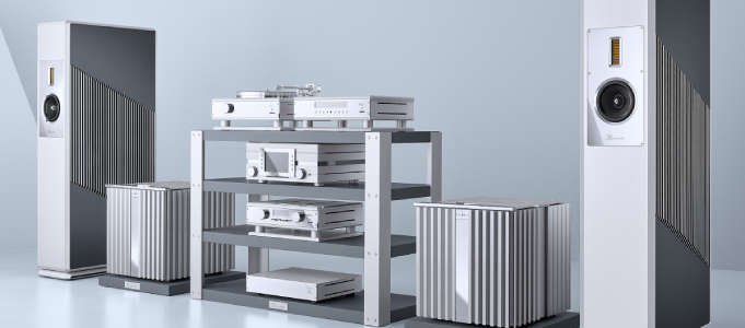 Burmester Unveils BC150 Loudspeakers and 217 Turntable