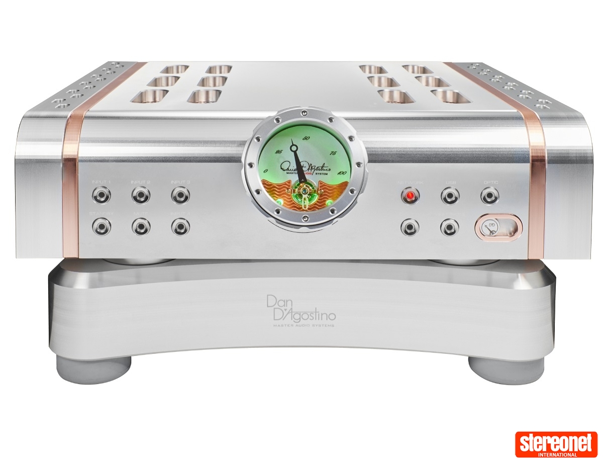 D'Agostino Momentum MxV Integrated Amplifier