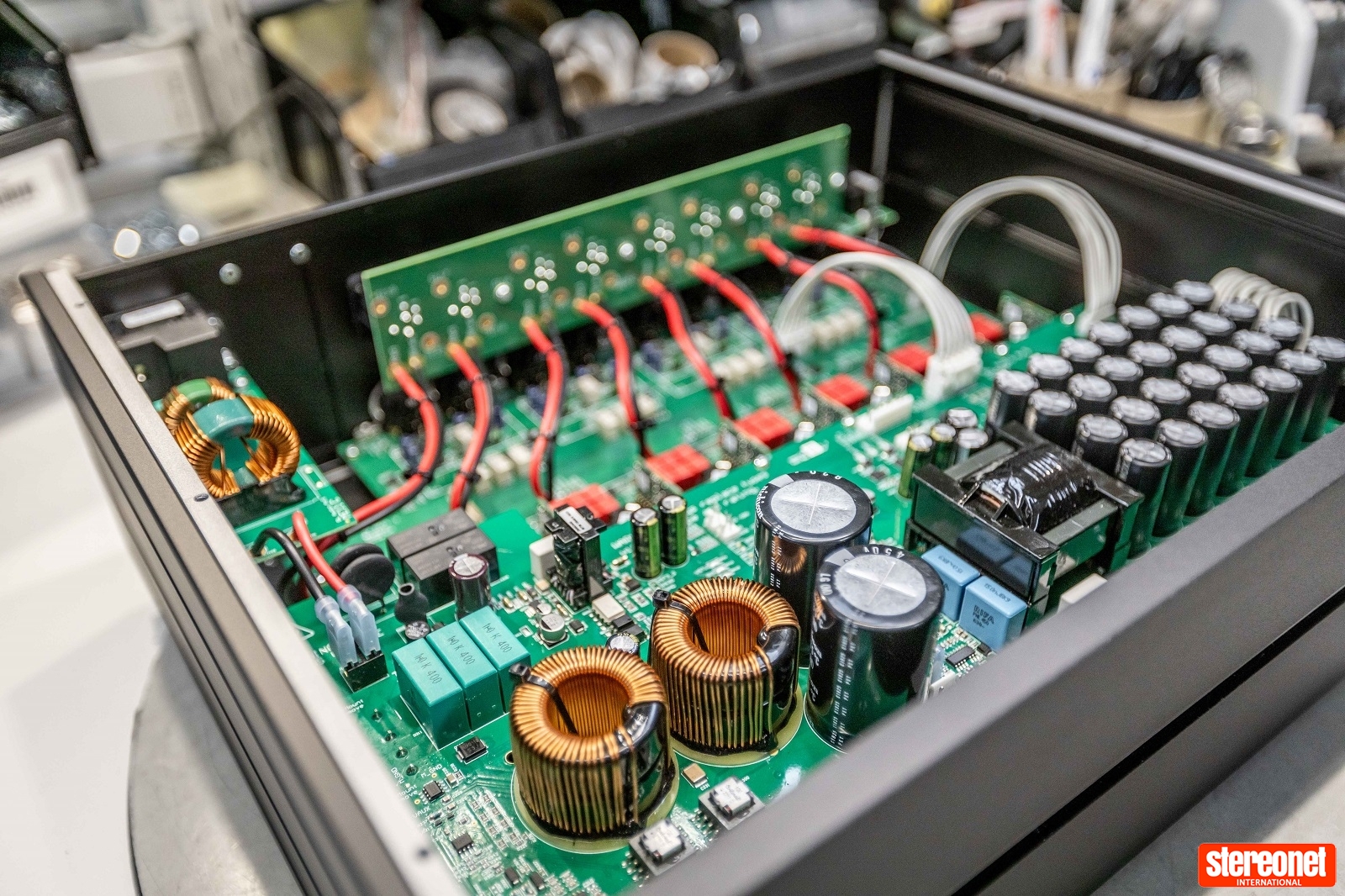Lyngdorf MXA-8400 amplifier